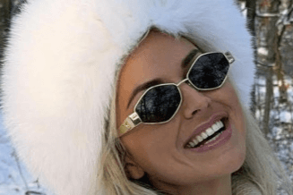 Celine CL40254U 30N Triomphe Metal Gold Geometric Green - ModaBlvck